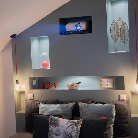 Entre Nous Le Maréchal