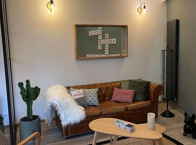 Entre Nous Le Marechal *